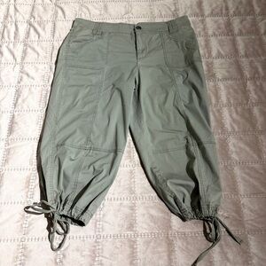 Cargo Khaki & Company green pants ties at bottom 4 pockets 97% cotton 3% spandex